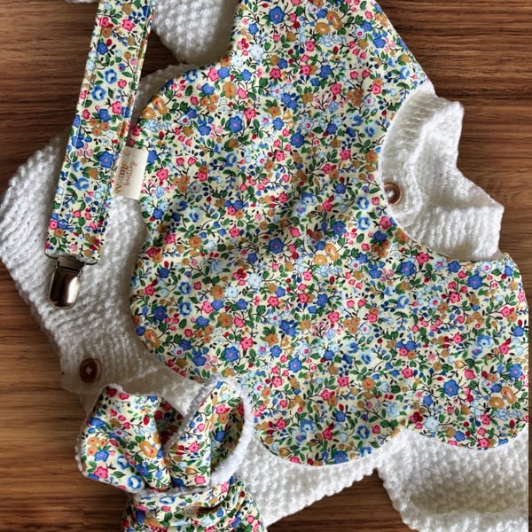 Bright Floral Baby Bib - Scallop or Rounded - Baby Giftset