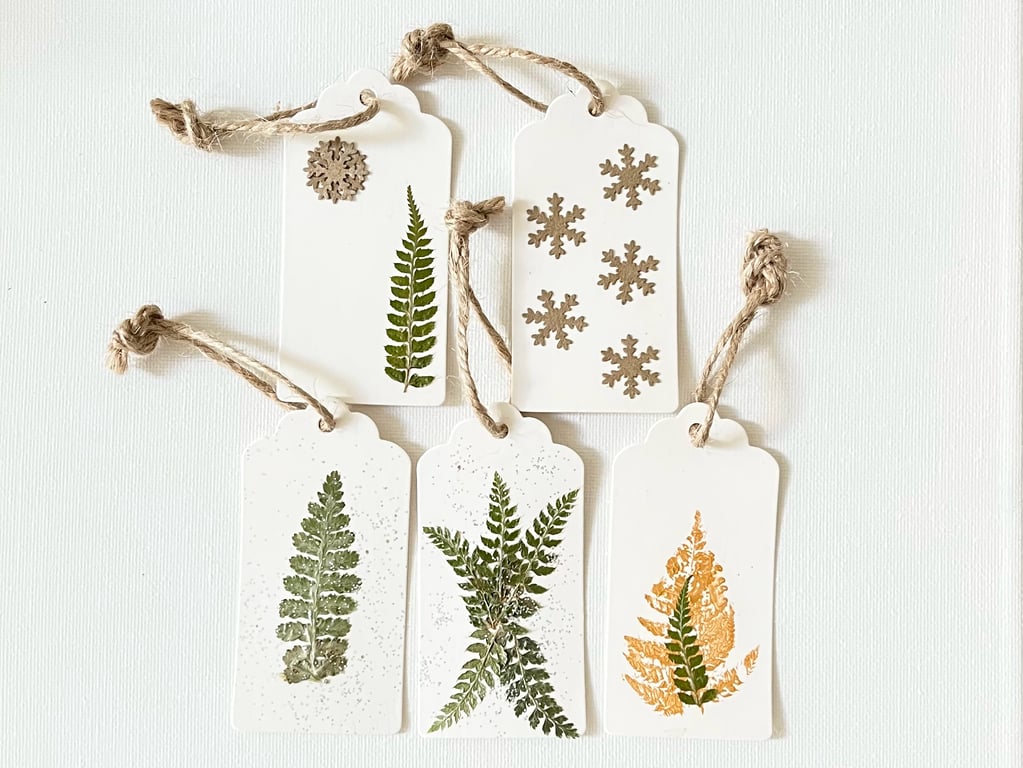 Handmade Christmas Gift Tags Pack of 5 Pressed Fern Leaf 