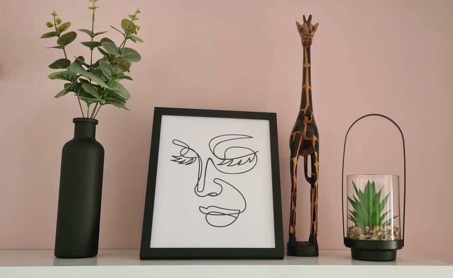 Minimalist portrait framed picture - female face - continuous line drawing