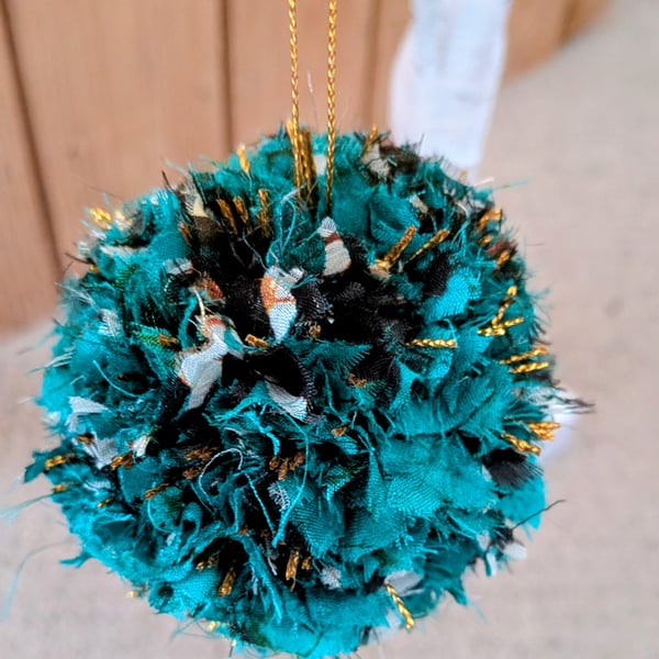 Sari pom pom Christmas tree decorations - green and gold