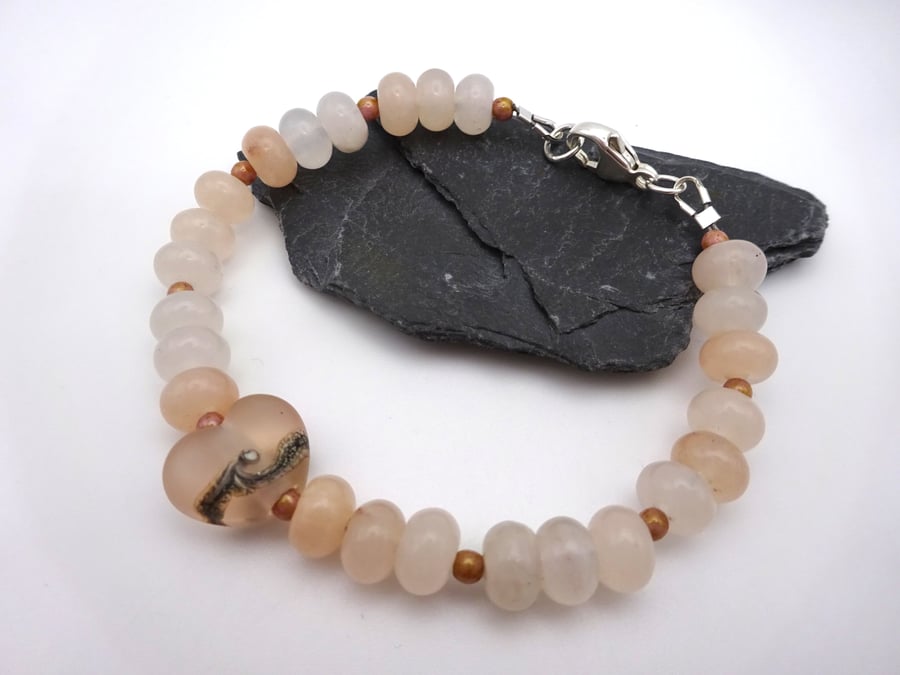 pink lampwork glass heart and peach agate gemstone bracelet
