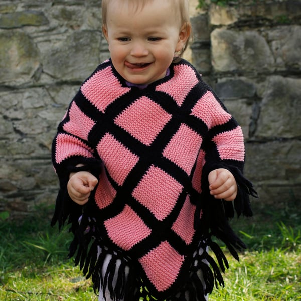 Baby girl's poncho