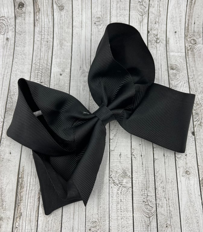 Black 8 inch BoBo Bow on Clip