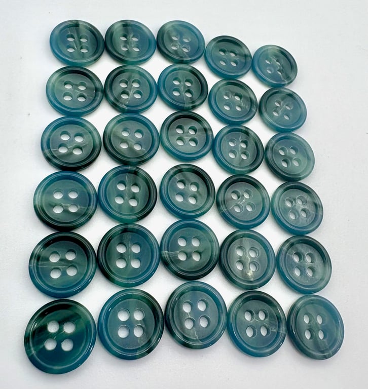 30 Tortoiseshell Buttons, Sea Green and Blue, 14mm Wide, Pack of 30, Dish