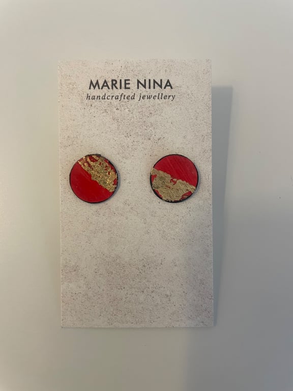 Red and gold stud earrings 