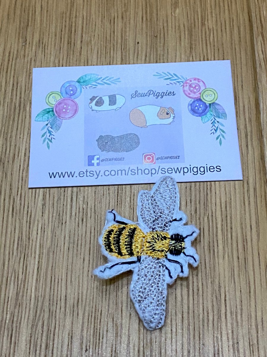 Bee felt pin badge brooch