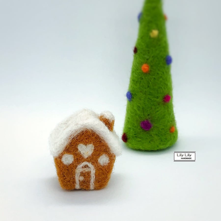 SOLD Mini Gingerbread House decoration, needle felted by Lily Lily Handmade 