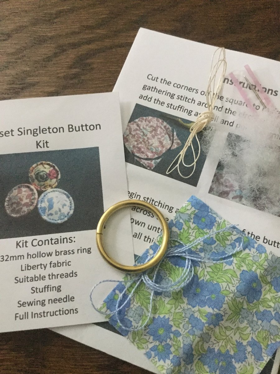 Kit to Make a Dorset Singleton Button in Liberty Print ‘Poppy’