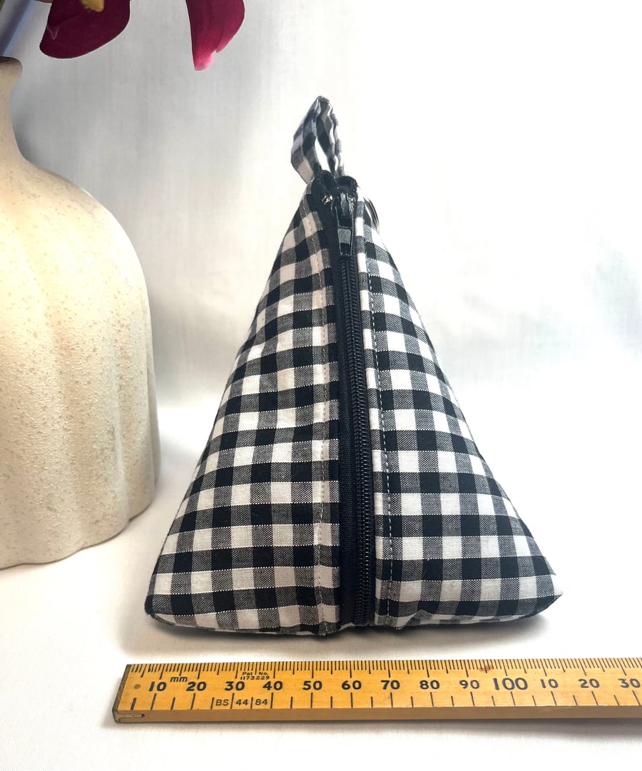 Handmade Triangle Zipper Pouch 