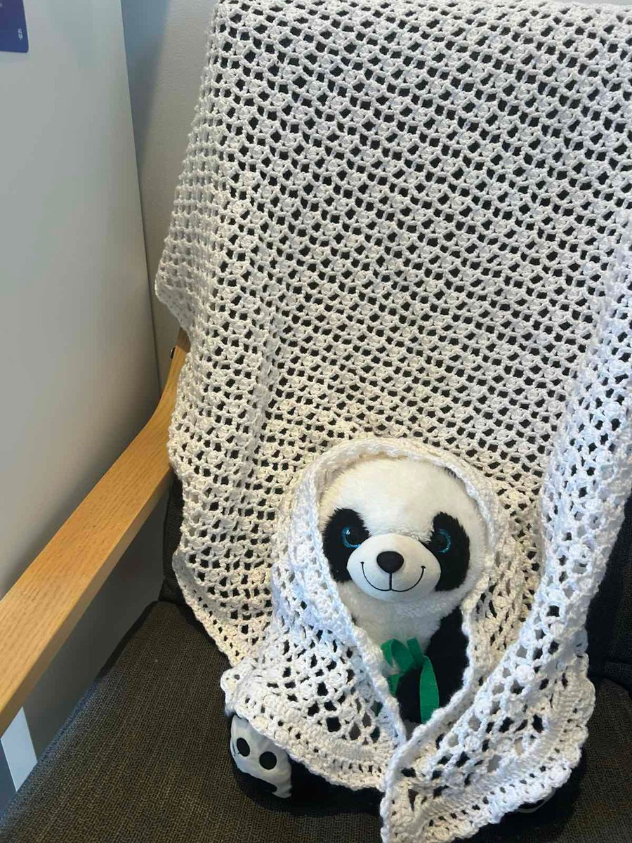 Hand-Crocheted Baby Comfort Blanket – Soft White Snuggle Throw (6–12 Months)