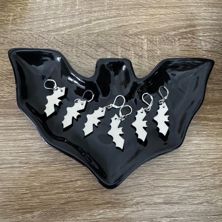 Stitch Markers for knitting and crochet, set of 6 bat wooden notions