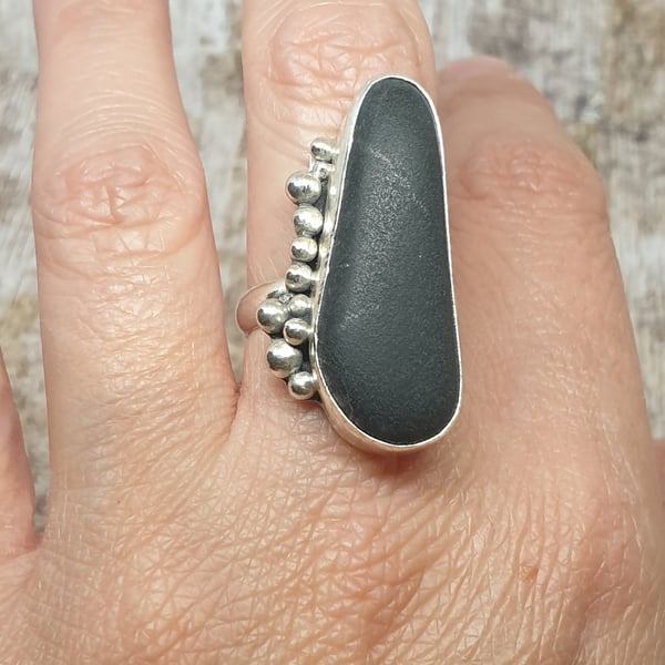Sterling Silver 925 Unique Black Beach Pebble with Silver Ball Ring 