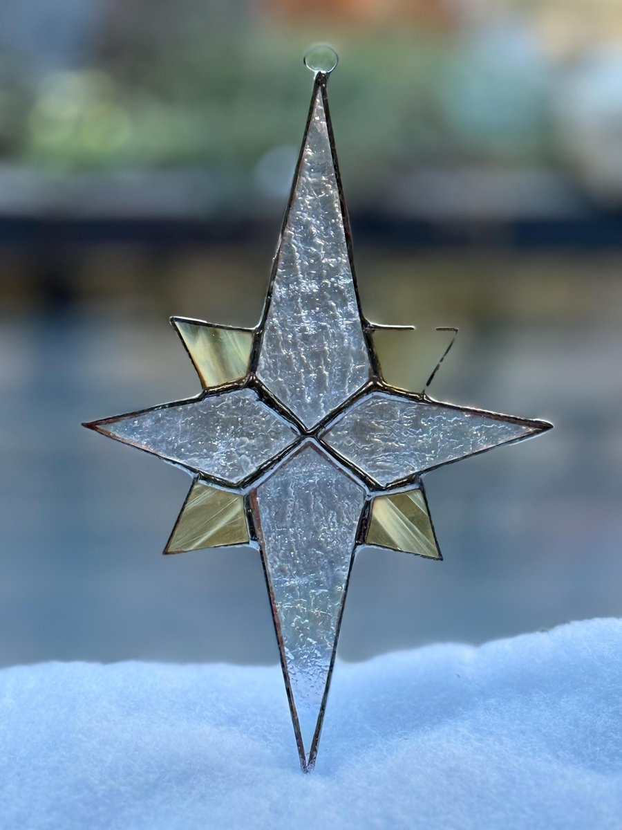 Stained glass Bethlehem star - Clear irridised glass with pale yellow quarters