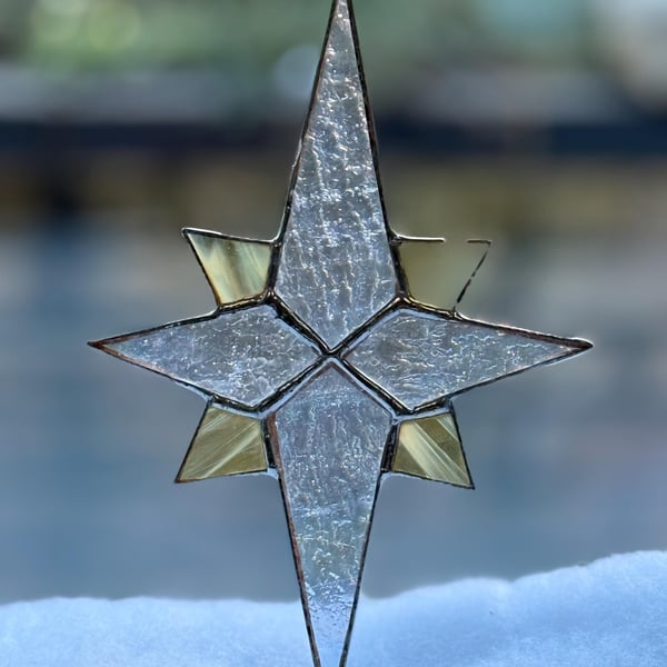 Stained glass Bethlehem star - Clear irridised glass with pale yellow quarters