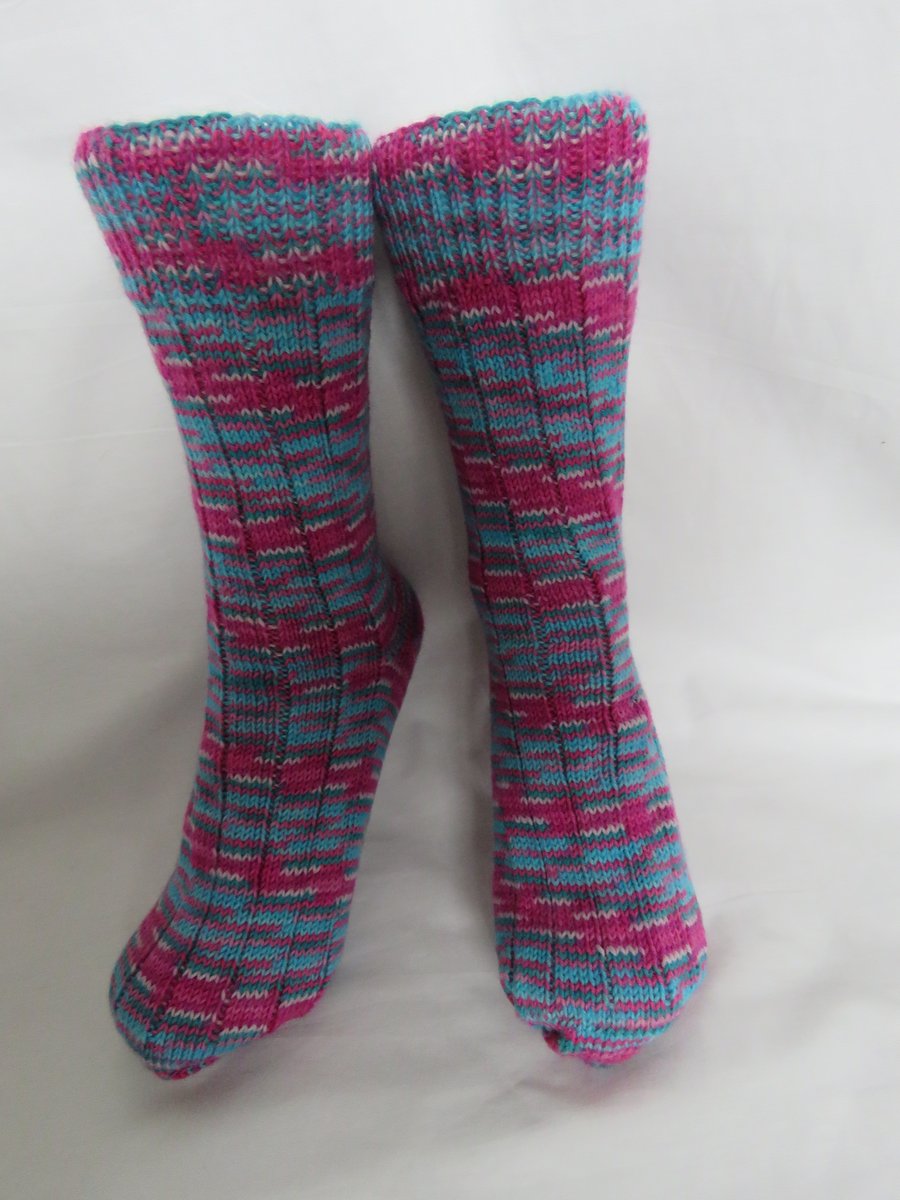 Hand-cranked Knitted Ribbed Wool Socks Size 8 to 9