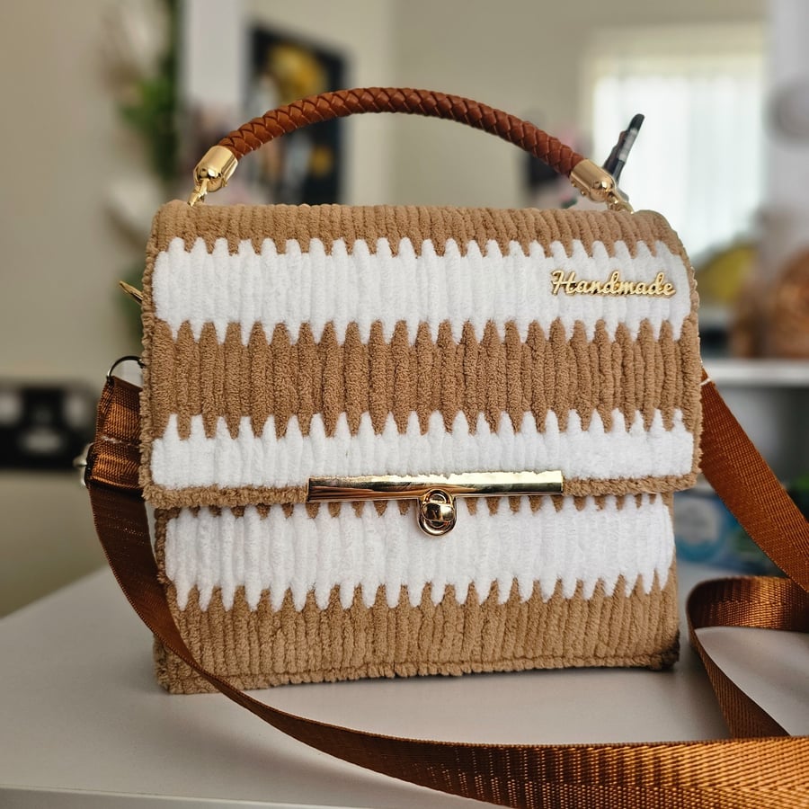 Latte Luxe - Brown and White Mesh bag with interlock stripes and Crossbody strap