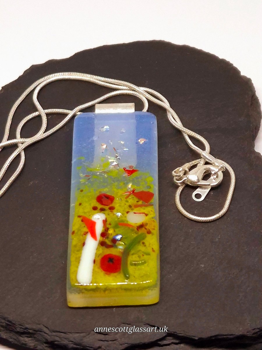 Handmade Fused Opaline Glass Pendant Necklace Poppy-field (B)