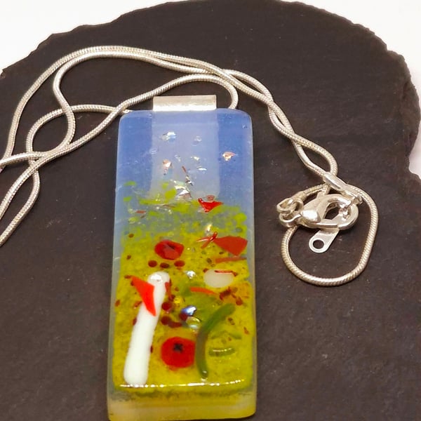 Handmade Fused Opaline Glass Pendant Necklace Poppy-field (B)