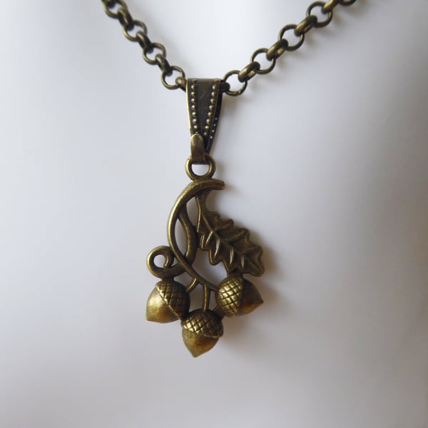 Acorns and Oak Leaf Bronze Tone Pendant Necklace