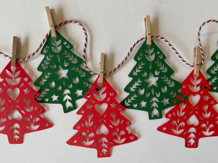 Christmas Tree Papercut Garland (Red and Green)