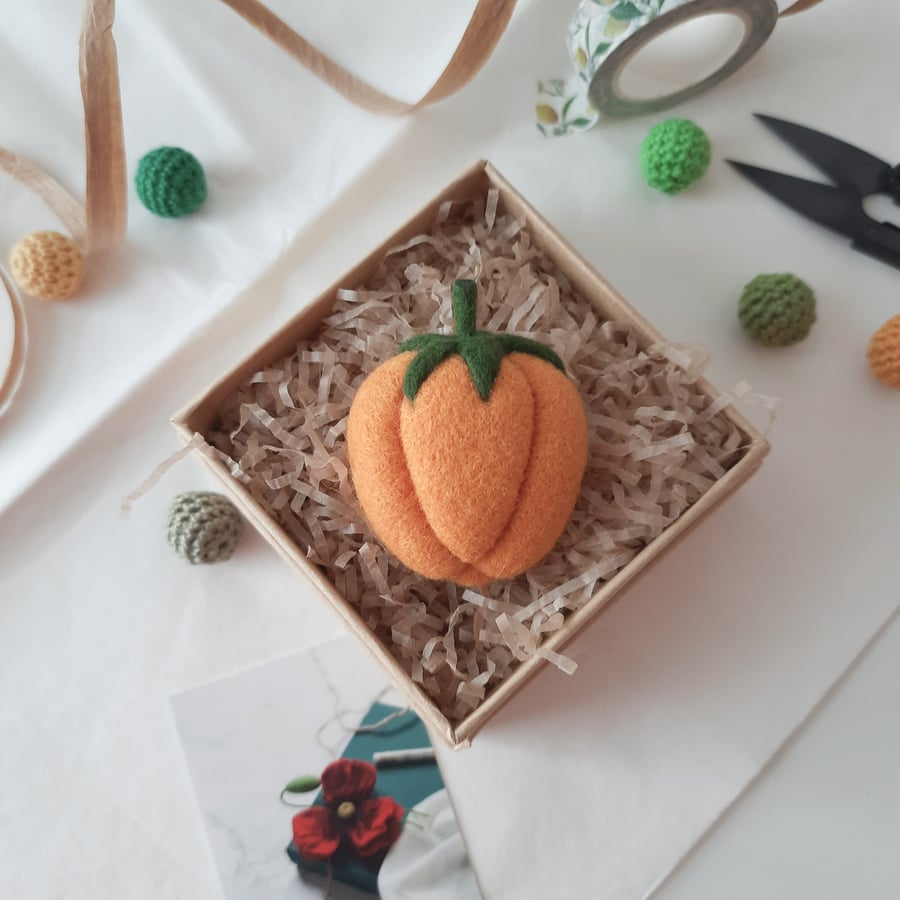 Seconds Sunday- Merino Wool Needle Felted Bell Pepper Brooch (Yellow)