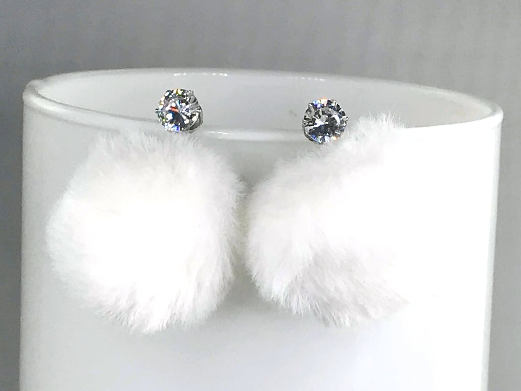 CRYSTAL POM POM EARRINGS white snowball cute cool 