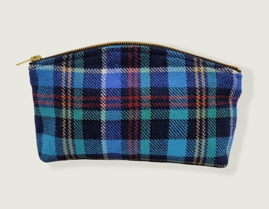 Harbour View Handwoven Accessory Bag