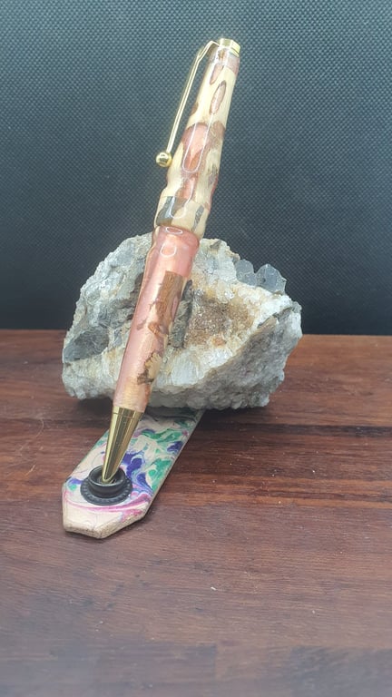Resin and wood pen