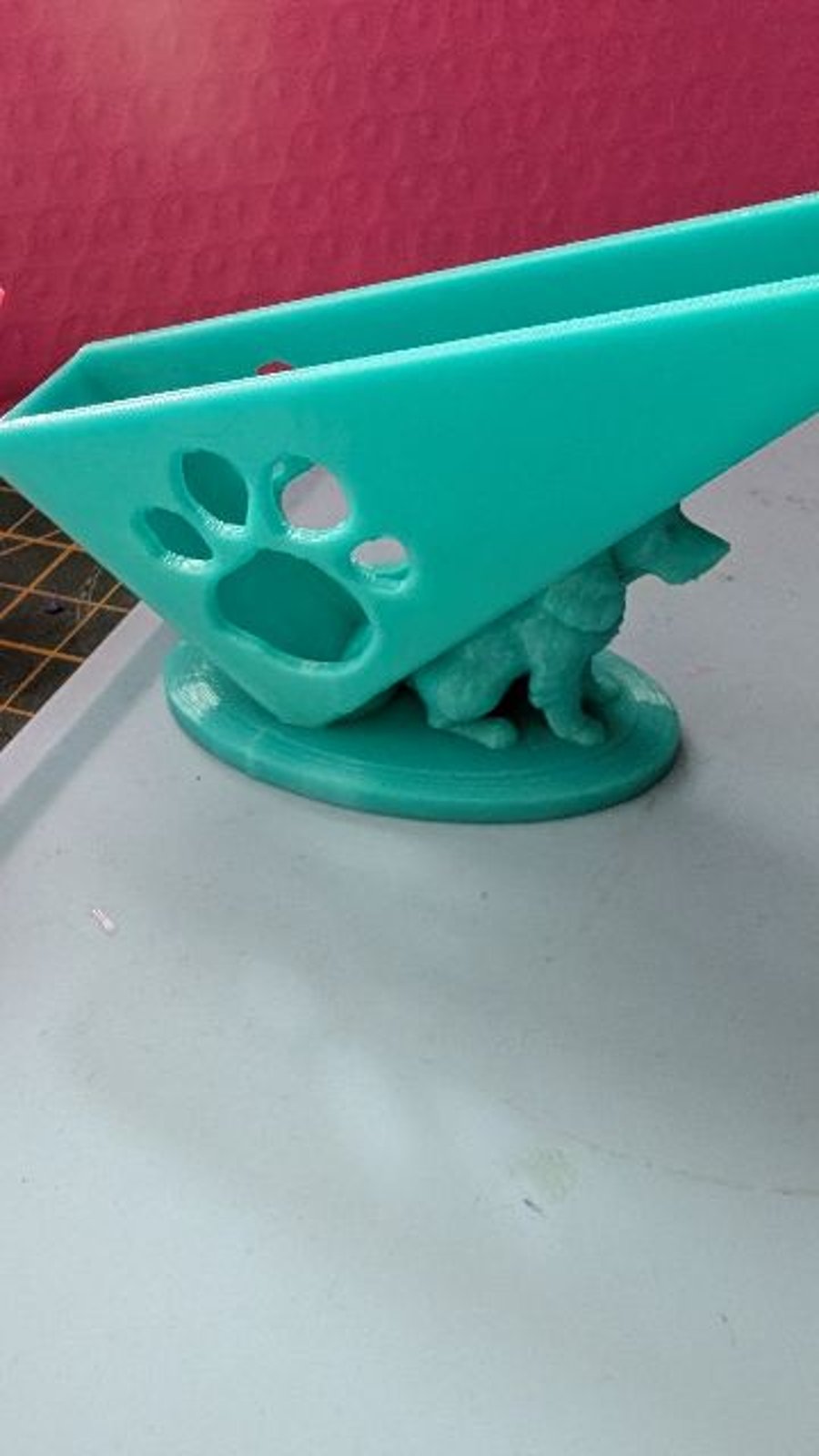 Pawfect grip Spaniel business card holder