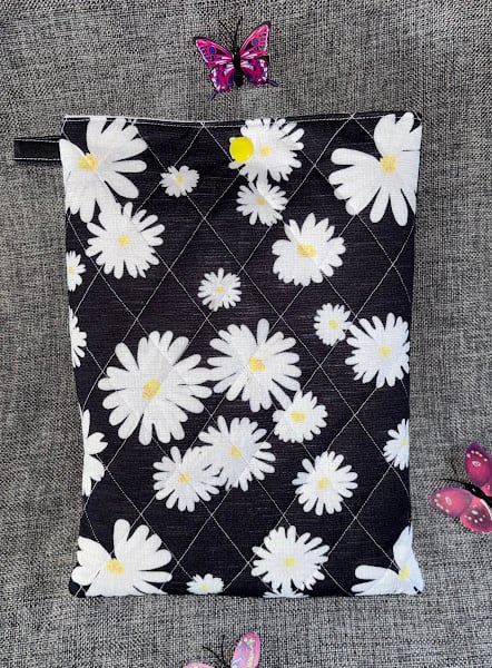 Padded Book Sleeve, Cover, Pouch Pretty Daisy pattern for your paper back books