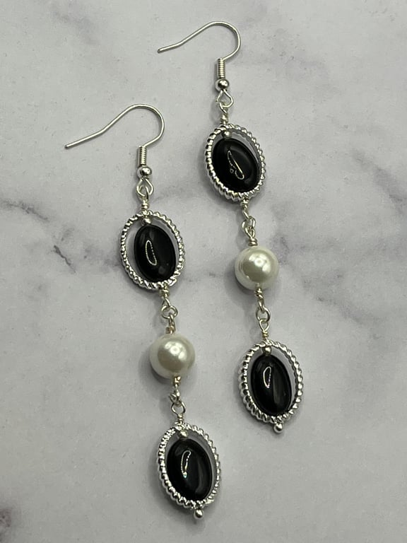 Silver plated oval earrings with black obsidian and shell pearls 