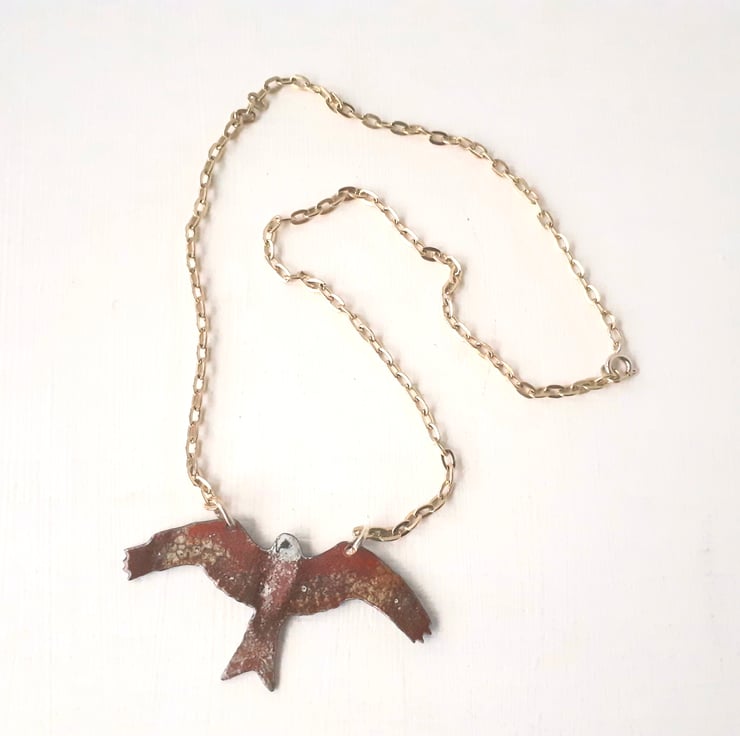 Red kite necklace discount