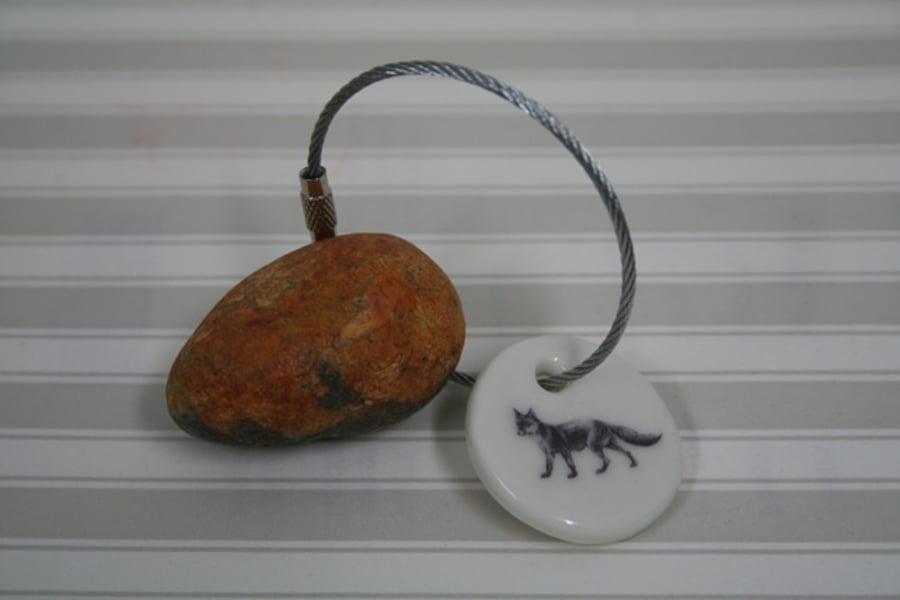 Pebble keyring 