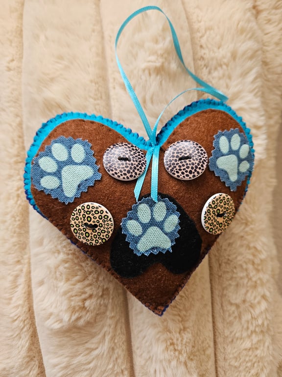 Hanging pet heart with paw prints