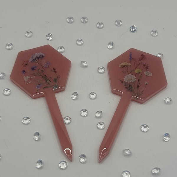 Flowers, Bee or Butterfly Resin Plant Label in Subtle Pink