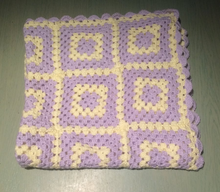Gorgeous Crocheted Baby Blanket