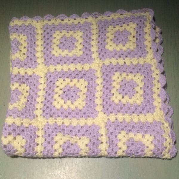 Gorgeous Crocheted Baby Blanket