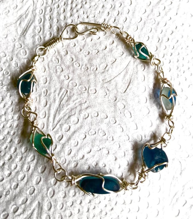 SEAGLASS NECKLACE 