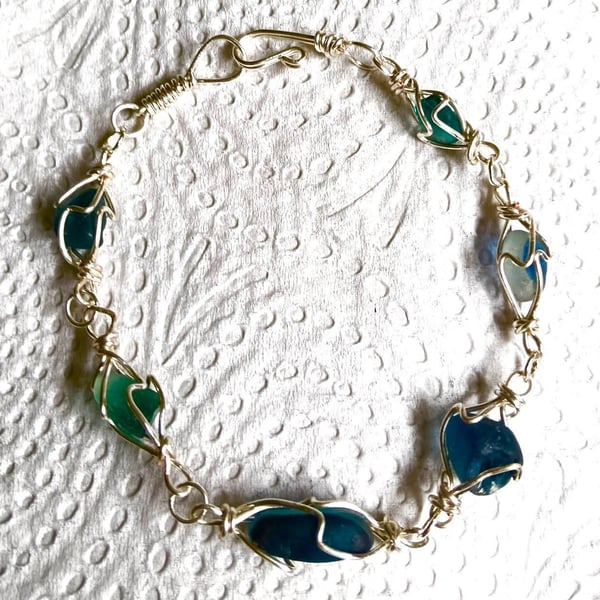 SEAGLASS NECKLACE 