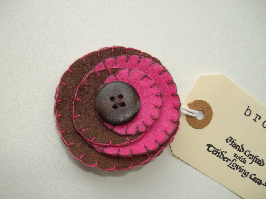 Round Flower Brooch, Brown & Pink