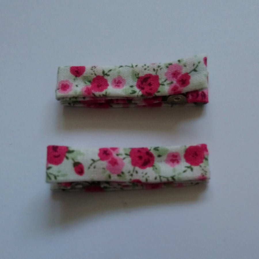 Pink Floral Design Fabric Hair Clip Pair