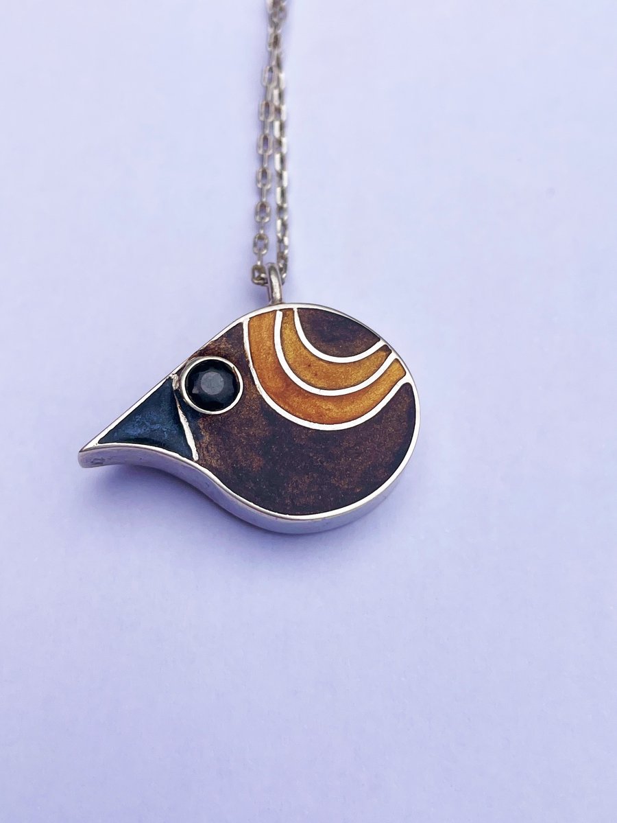 Quail necklace in resin and silver