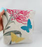 Linen and silk crossbody bag with zipped fastening and butterflies - Image 2