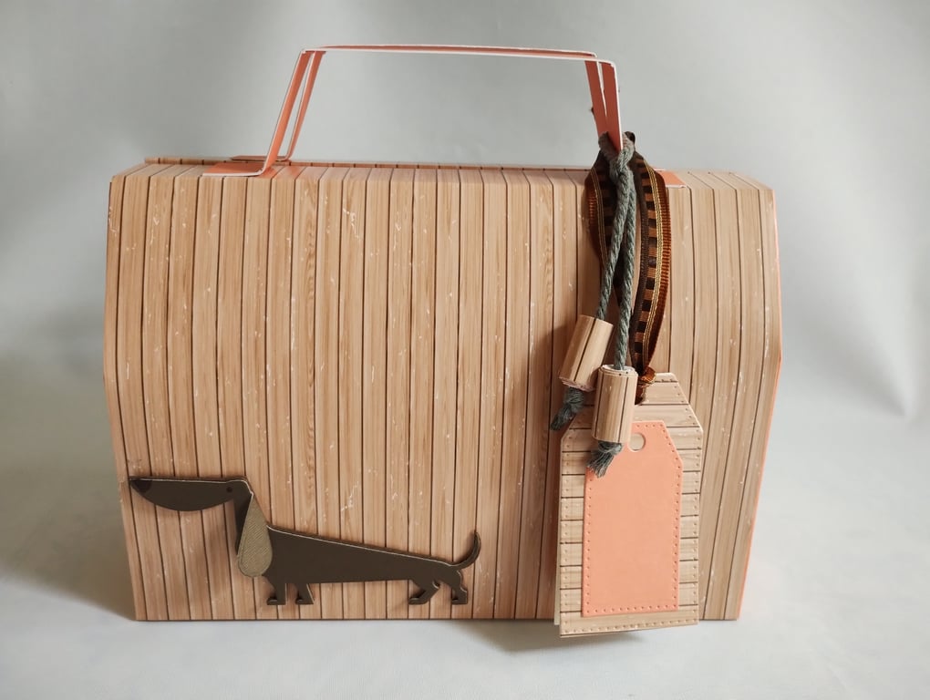 Top Flap Box Closure Gift Box Wood board & Milo