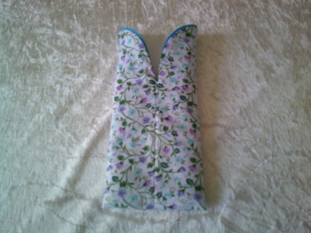 Fabric Glasses Case with Tiny Flowers