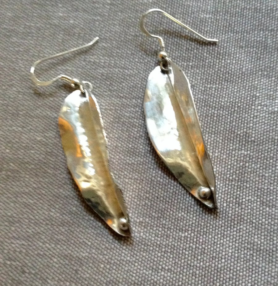 PURE FINE SILVER LEAF SHAPED EARRINGS WITH RAINDROPS - DANGLY - STUNNING!