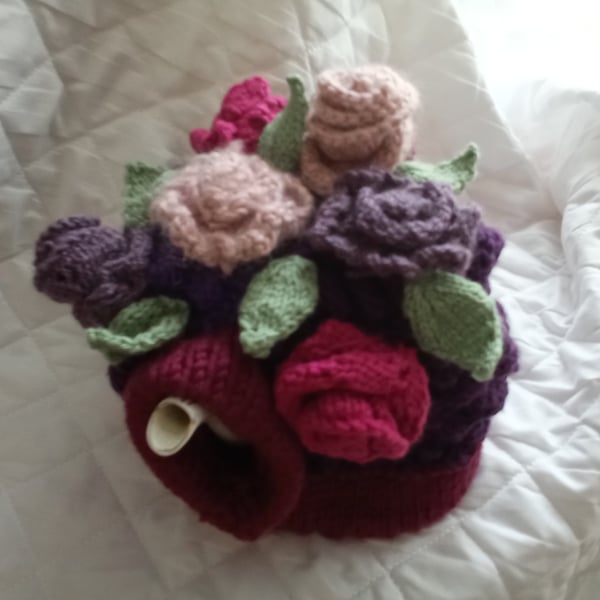 'Say it with flowers' tea cosy