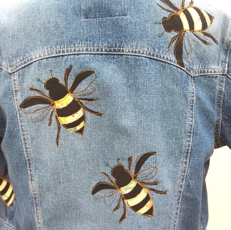 Upcycled denim jacket - bees - Folksy