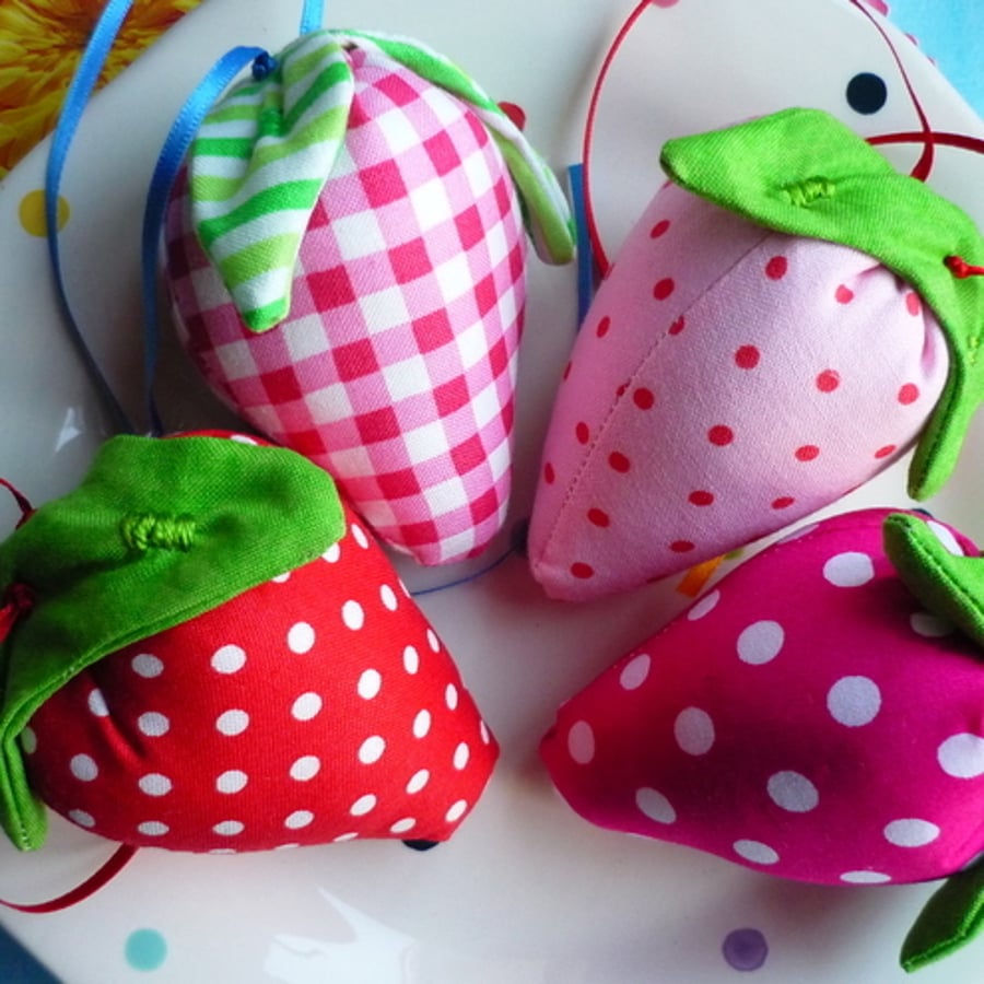 Hanging Strawberry Decoration/ Charm Party Favour Shabby chic