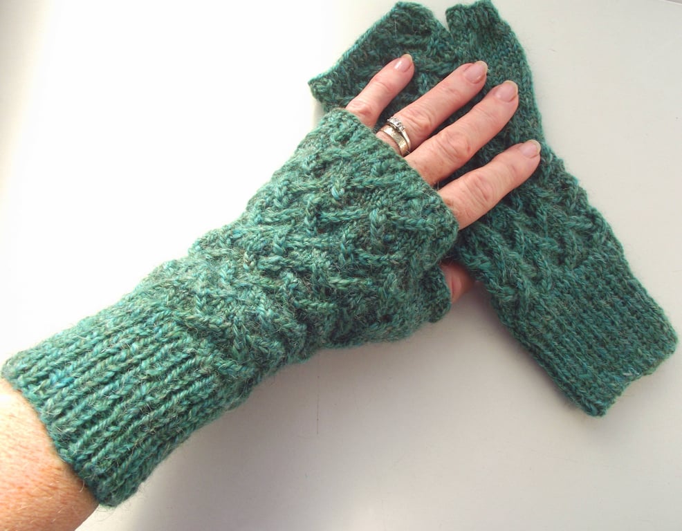 Green Fingerless Gloves, Handspun Knitted British Wool, Texting Wristwarmers